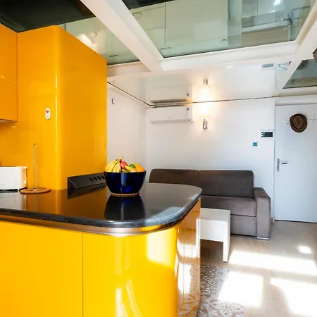 Διαμέρισμα Duplex With Balcony In